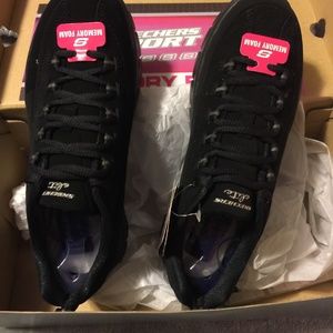 Skechers Memory Foam Size 7.5
